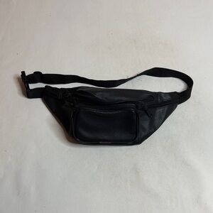 Black Leather Women’s Fanny Pack